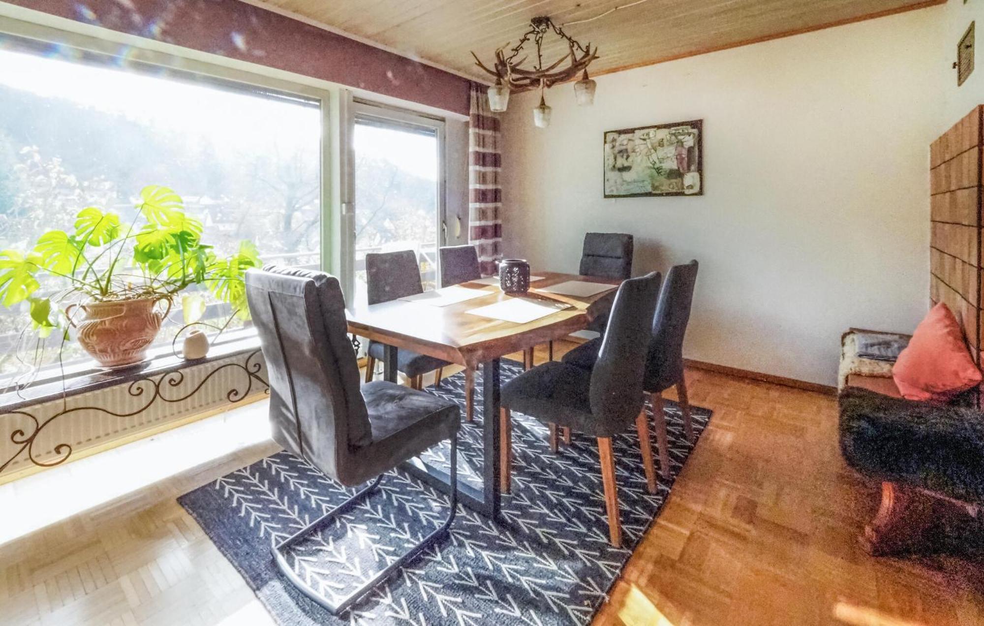 Cozy Apartment In Hinterweidenthal With Sauna Bagian luar foto